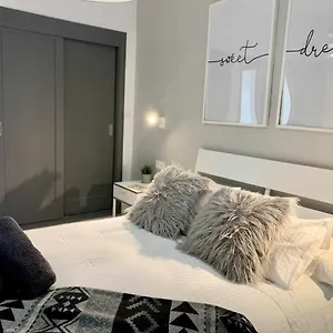 Holyhome 208 Apartment